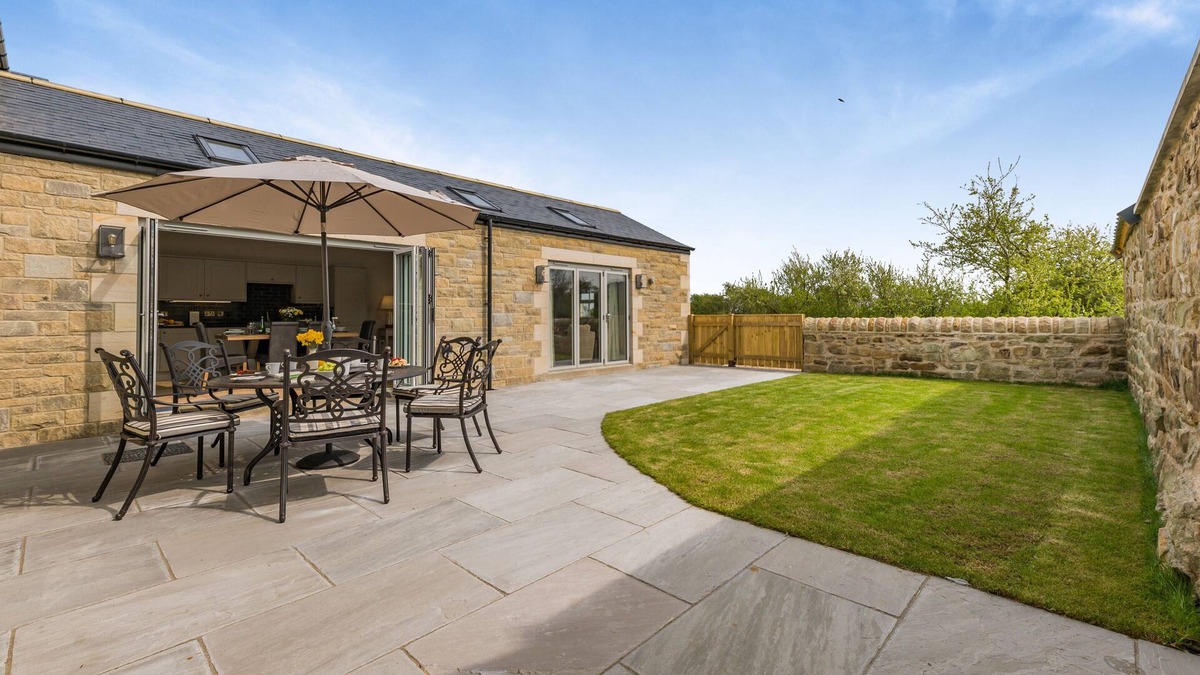 Morpeth House | Dene View - Three Bedroom House, Sleeps 6