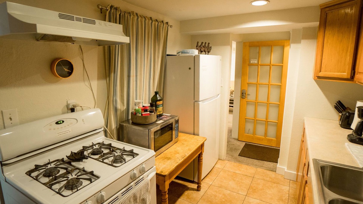 Edgewater House | Denver’s only seven bedroom rental