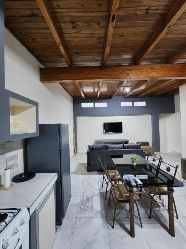 Maipu Apartment | Departamento centro Maipú Mza, sobre ruta del vino, equipado para 4 personas