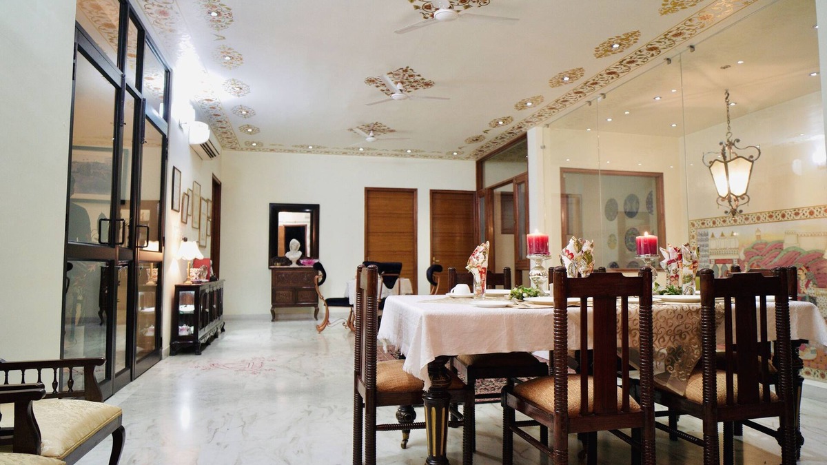 Bani Park Bed & Breakfast | DeraJaipur Homestay