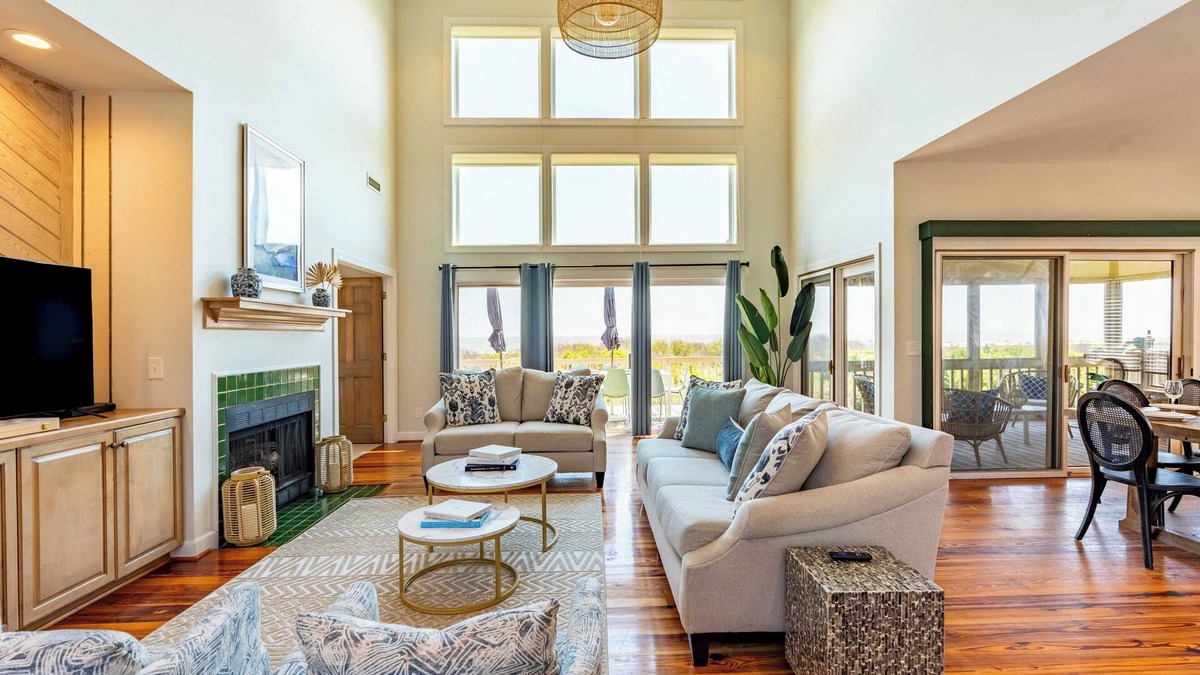 Isle of Palms House | Derby by Avantstay Beautiful Oceanfront Home w/Incredible Views