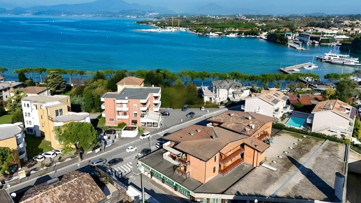 Peschiera del Garda Apartment | Desenzanoloft Casa degli Artisti