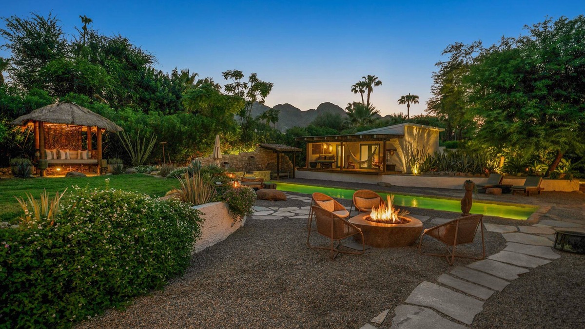 Magnesia Falls Cove House | Desert Bali Escape