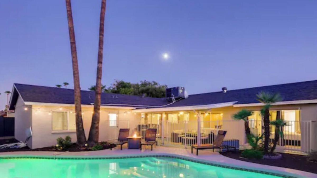 Optimist Park NW House | ☀︎Desert Destination HEATED Poolside Escape☀︎Near ASU♆