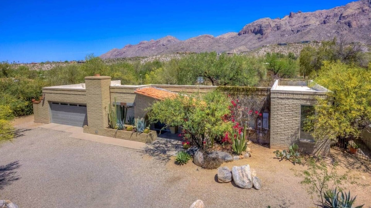 The Foothills House | Desert Oasis with Pool at the Casa del Sol