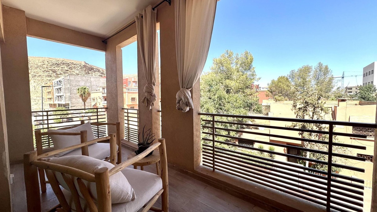 Camp El Ghoul Apartment | Desert Rose Oasis in Marrakech