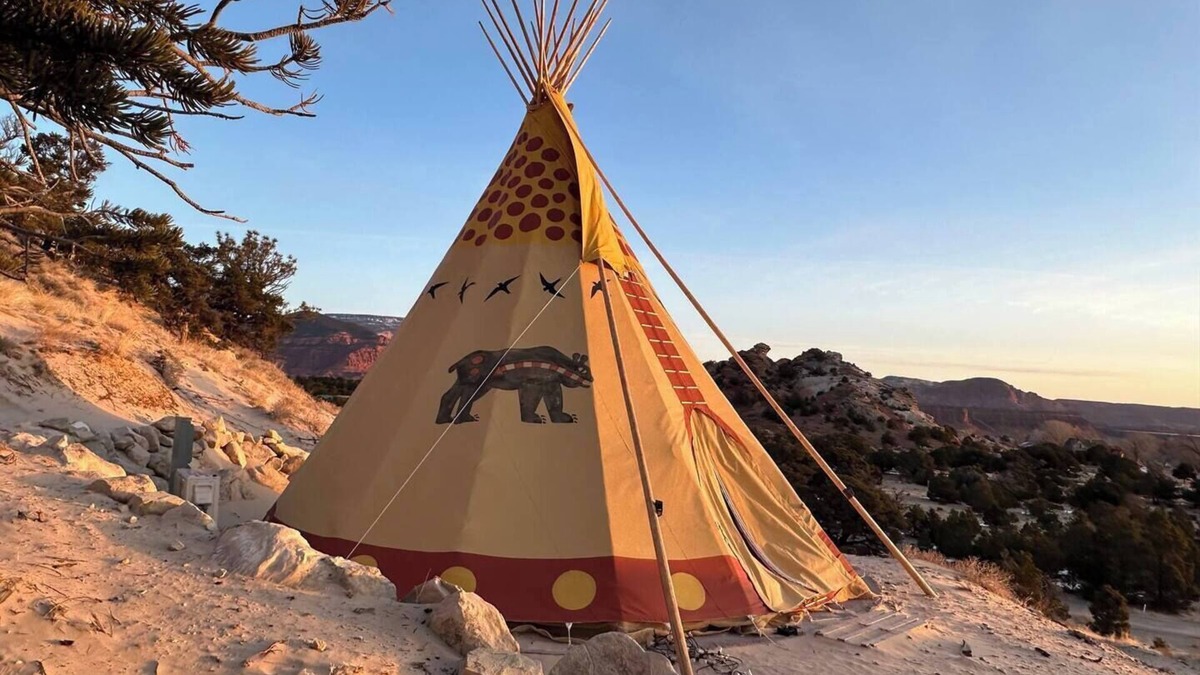 Teasdale House | Desert Skies Resort