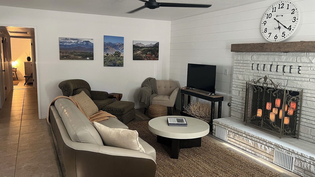 Ridgecrest House | Desert Villa Oasis - Gateway to the Eastern Sierras, Death Valley, and Yosemiten