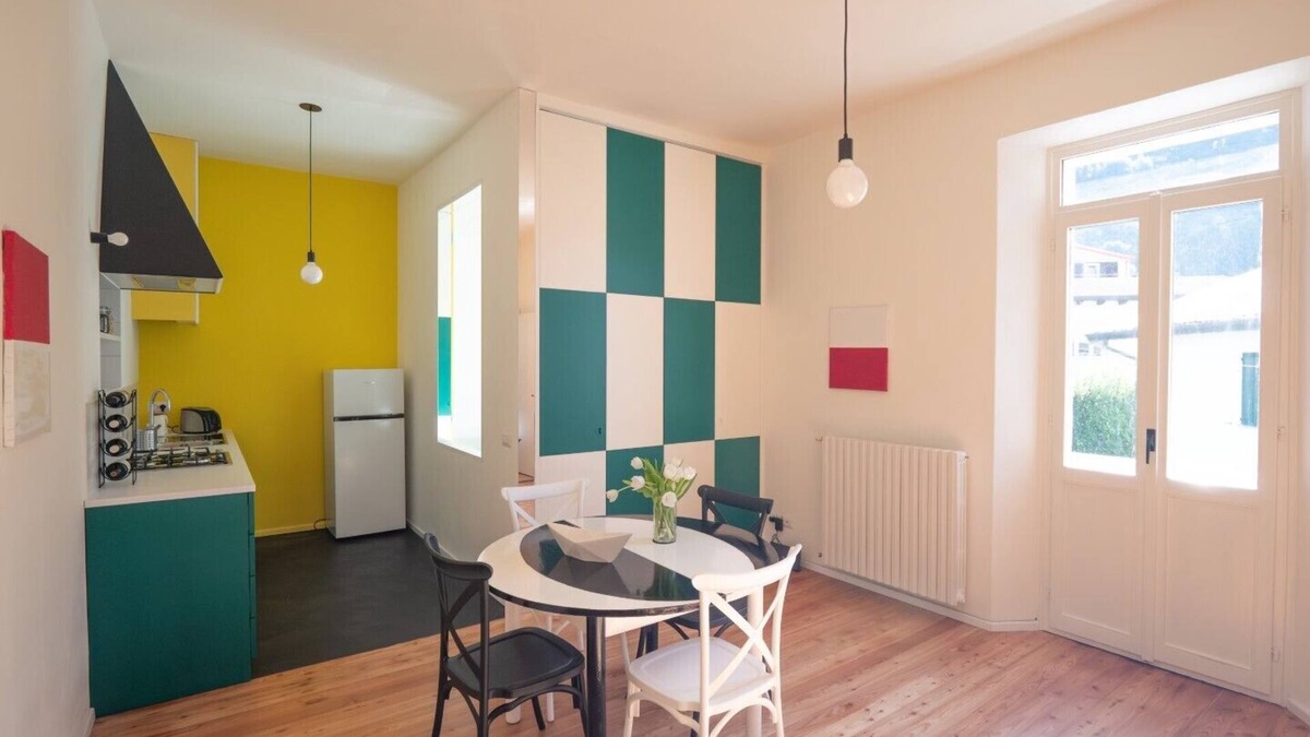 Bellano Apartment | Design flat 2 min walk from beach and station with garage Bellano