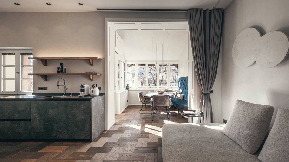Bressanone Apartment | Design Holiday Apartment "901" with Balcony in Central Location