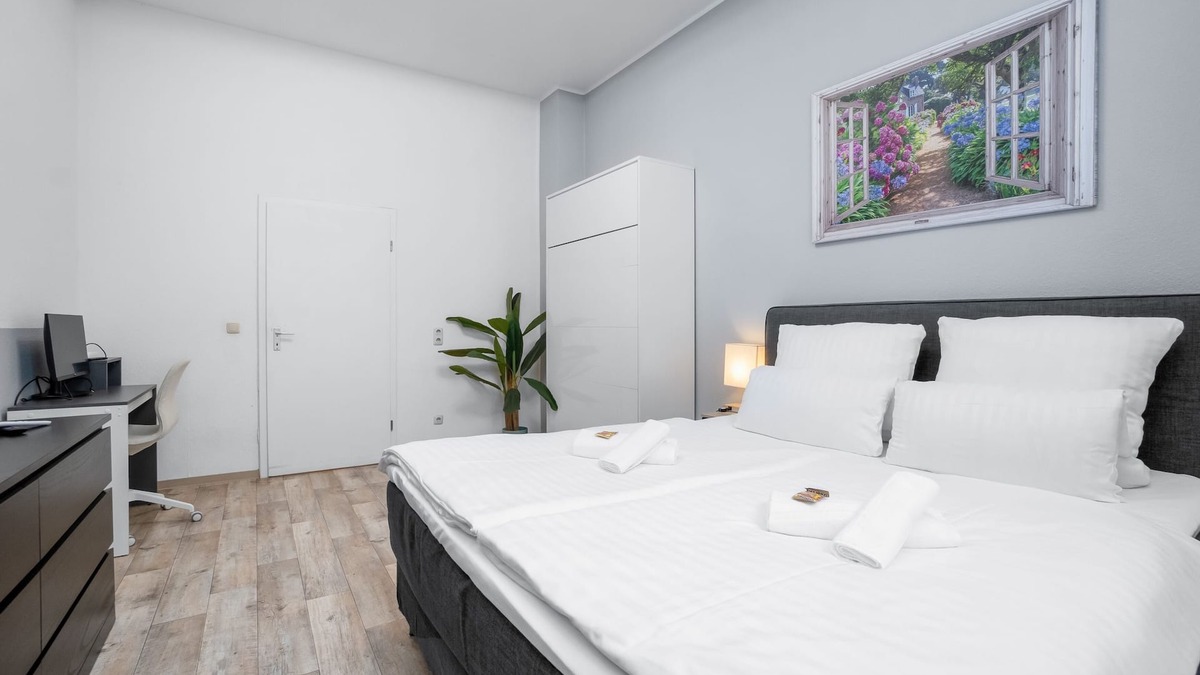 Ruhrort Apartment | Design loft, fully equipped, terrace, 2 min Duisburg central station