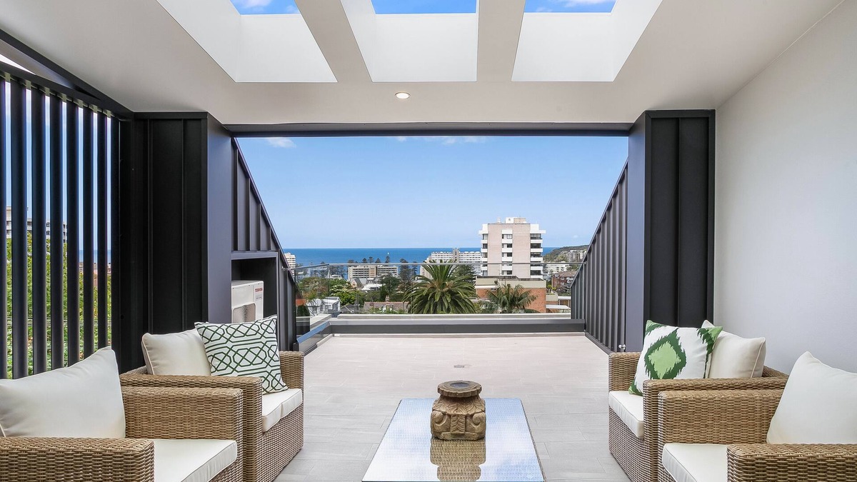 Fairlight Apartment | Designer Penthouse Overlooking Manly, the Ocean and Harbour