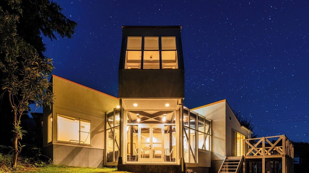 Ogi House | Designer private villa located in a quiet villa ar/Ito Shizuoka