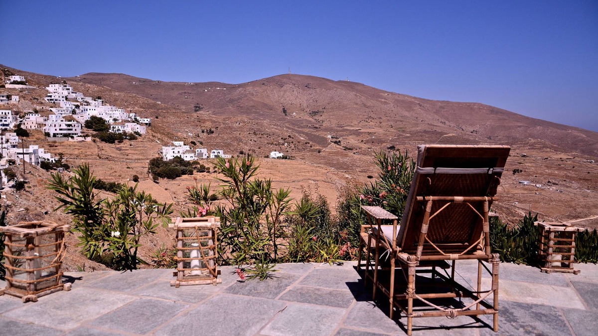 Serifos Villa | Designer's sophisticated villa with full privacy in the heart of Chora Serifos
