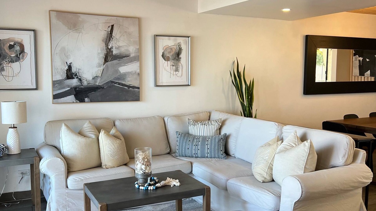 La Paloma Villa | DESIGNER VILLA. STUNNING. Location, location, location!