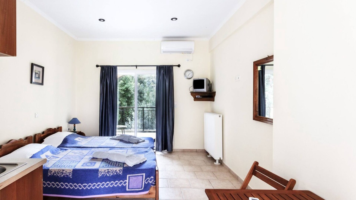 Armenistis Apartment | Despina studios and rooms