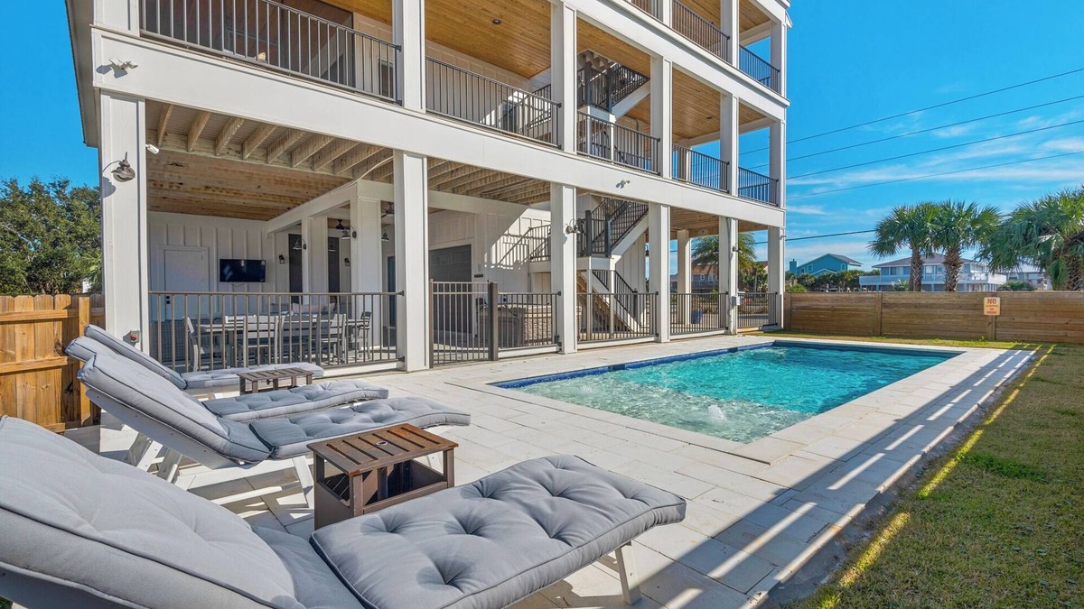Toilla Segunda House | Destination Perfection 🌴 Luxury Beach Home w Pool + Elevator + Rooftop Views