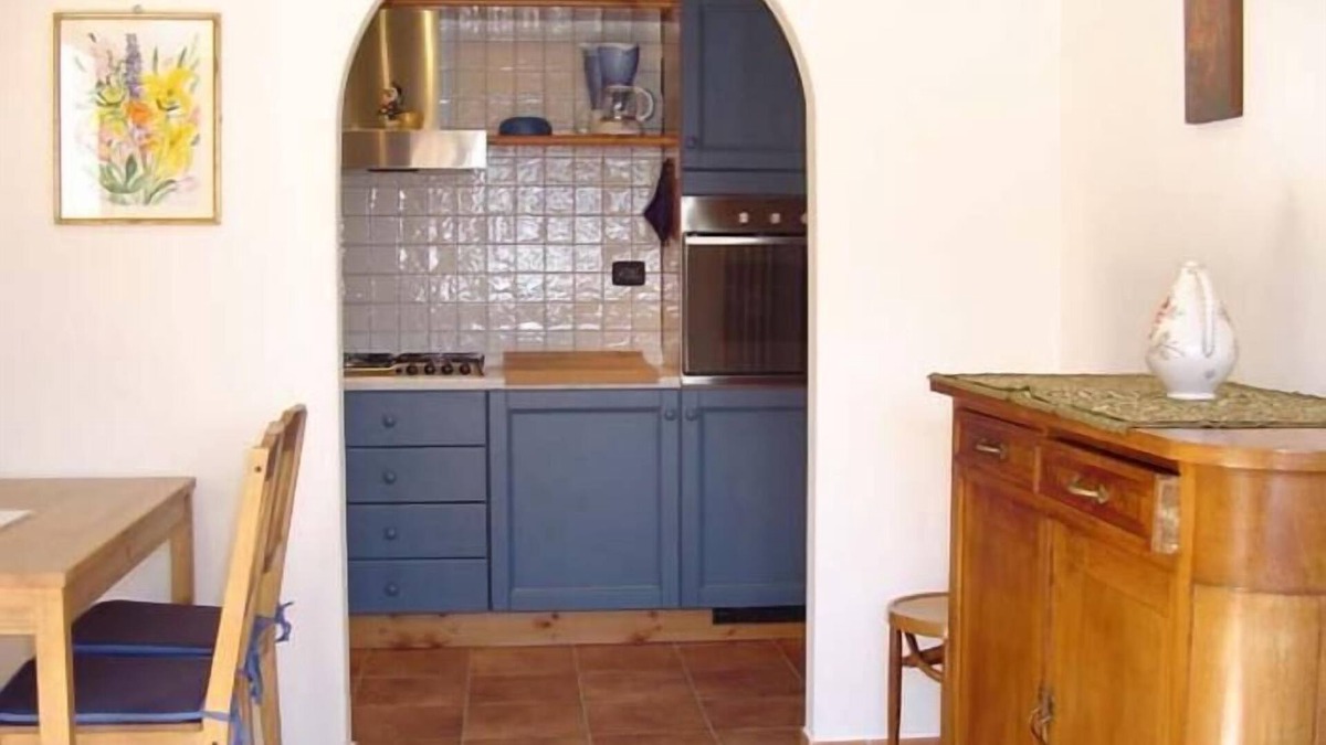 Cannobio House | Detached 2 bedroom house with beautiful outdoor area and private beach
