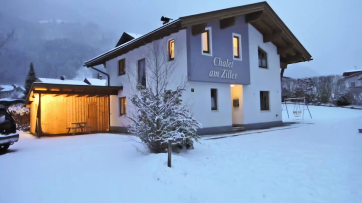 Mayrhofen Ski Chalet | Detached chalet with garden close to ski lift