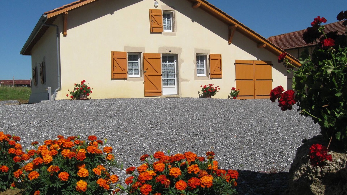Cassen House | Detached gite near Dax Préchacq les bains, Landes coast. Pets allowed