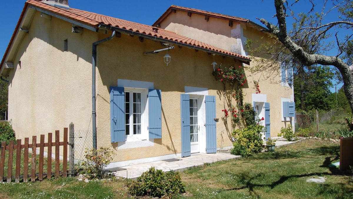 Antonne-et-Trigonant House | Detached house for 5 people