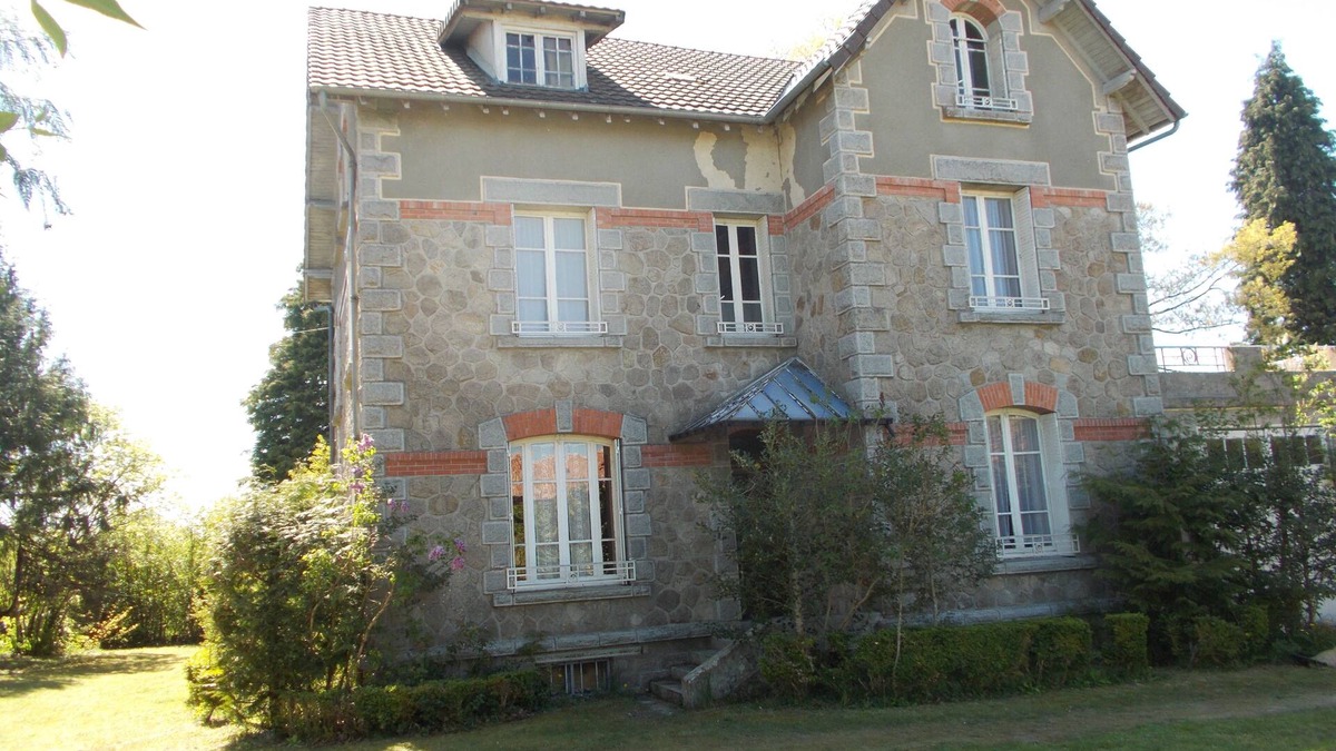 Siran House | Detached house in the village of Siran (Cantal) Villa of 140 m²