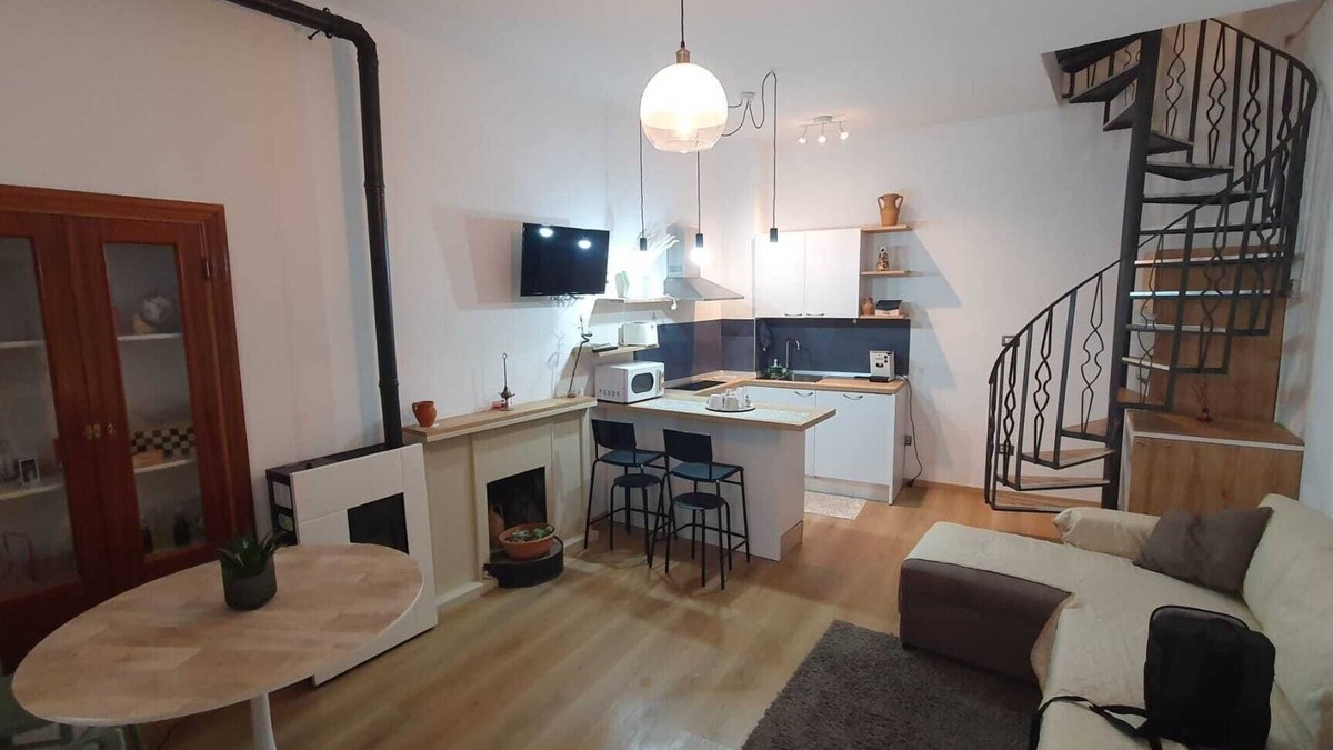 Vallata House | Detached house St. George in the heart of the country