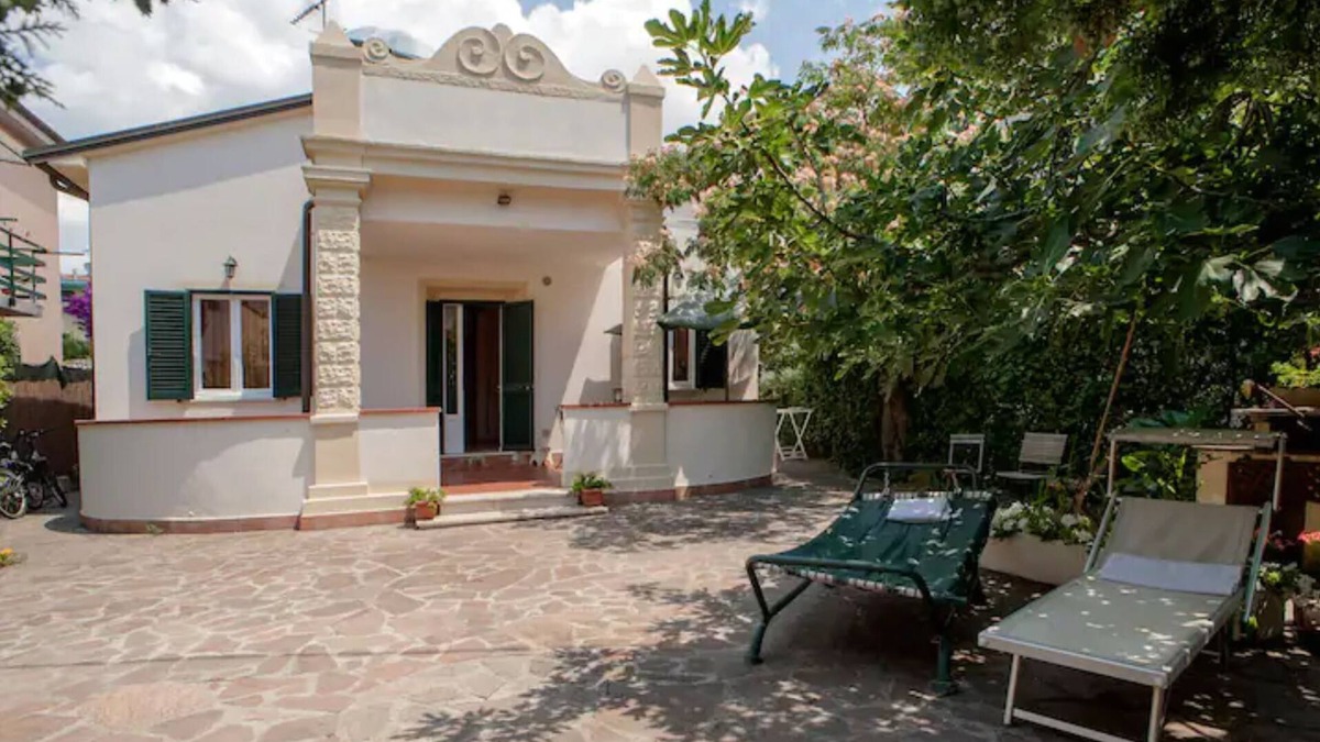 Marina di Cecina Villa | Detached house with fenced garden, in quiet but central location
