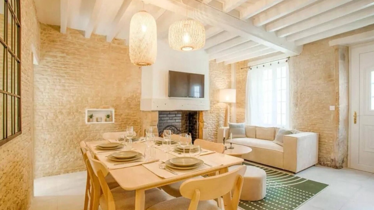 Ranville Apartment | Detached house with jacuzzi and sauna in Normandy