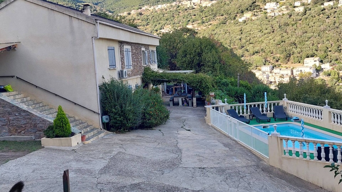 Cardo Apartment | Detached house with pool