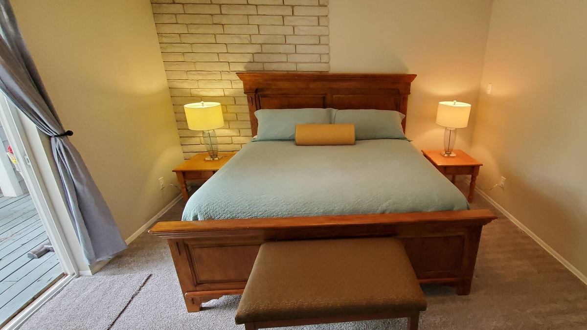 Los Alamos Apartment | Detached King Suite, Private entrance