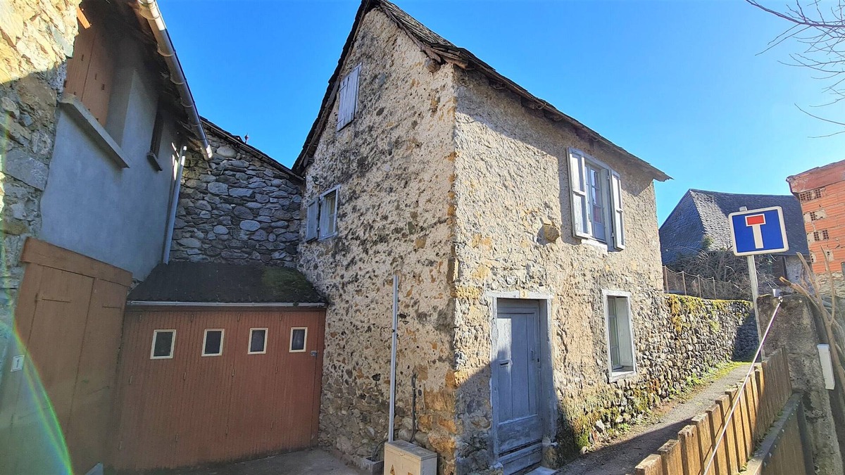 Balagueres House | Detached private house with direct access to the Pyreneees