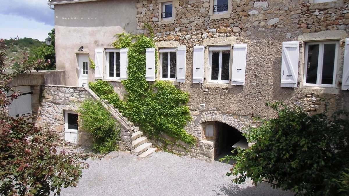 Casteljau Cottage | Detached stone house for 8/10 people near the river Chassezac