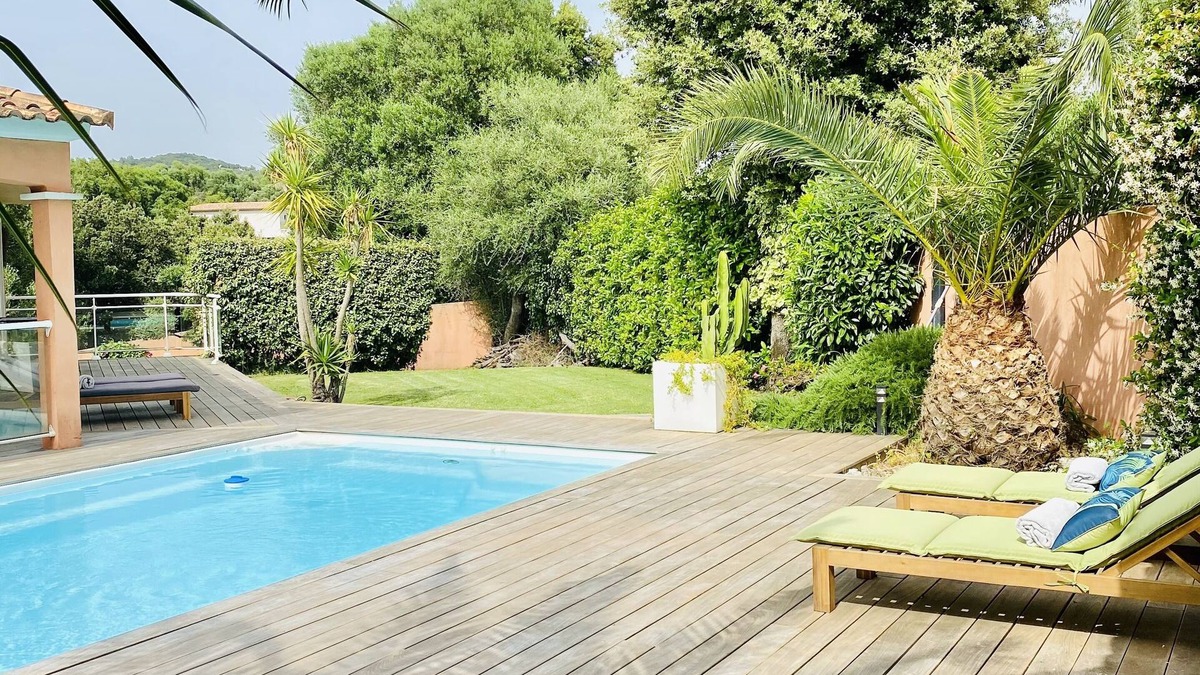 Porto-Vecchio Villa | DETACHED UPSTAIRS VILLA WITH PRIVATE POOL AND GARDEN