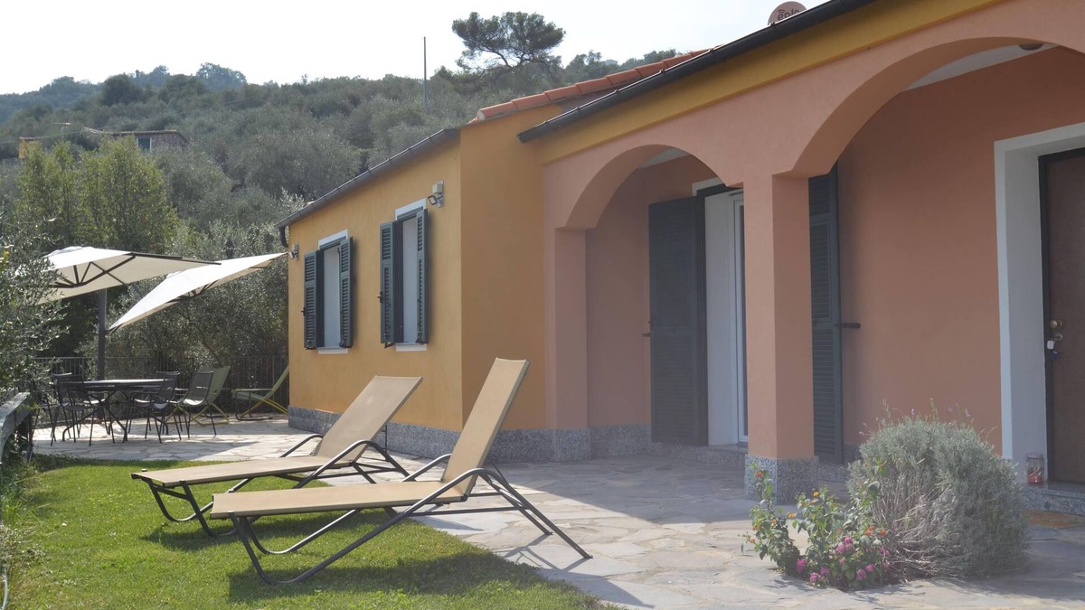 Dolcedo House | Detached vacation home with pool and garden in panoramic position