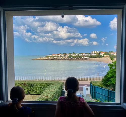 Pontaillac Villa | Devant la mer et la plage de ROYAN PONTAILLAC, 4chambres 2 à 8 personnes
