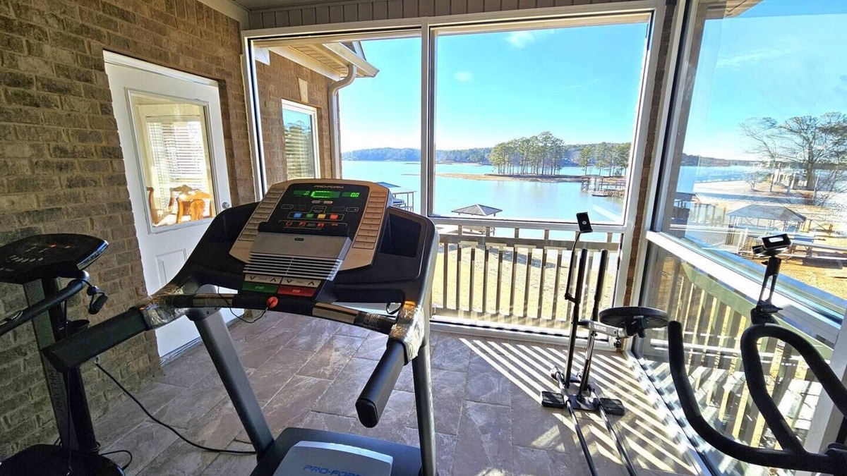 Shady Bay House | Devine Destination
