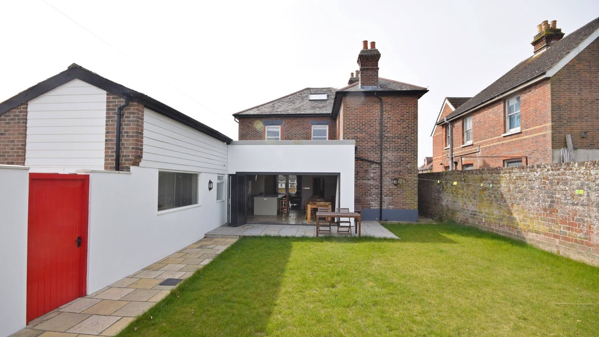 Southbourne House | Devonia House, Southbourne Group Accommodation
