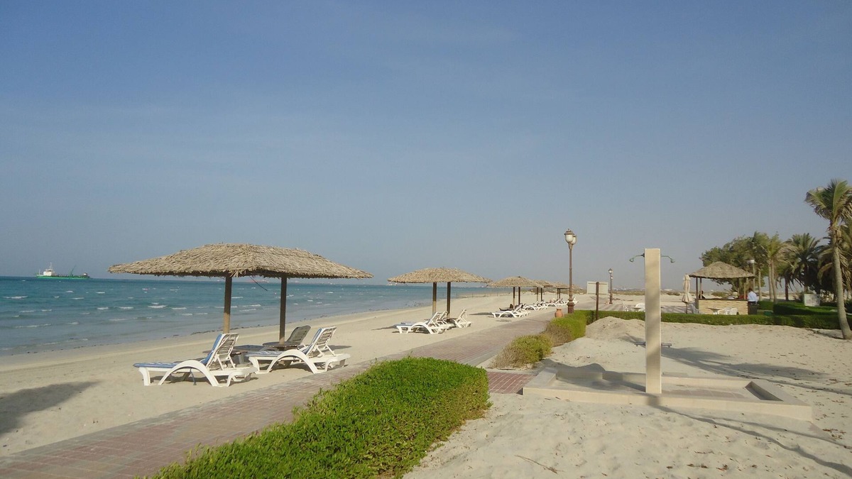 Jebel Dhanna Hotel | Dhafra Beach Hotel