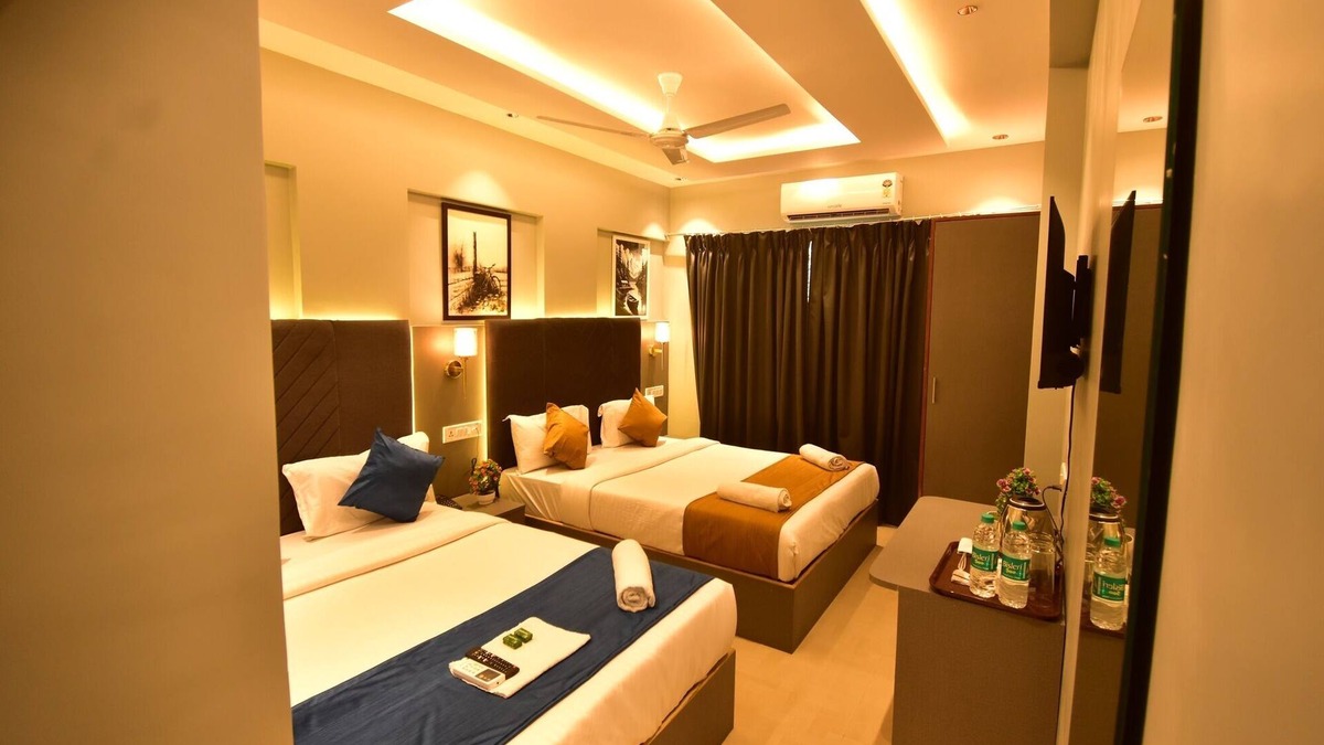 Sahayog Nagar Hotel | Dhanvantari Hotel