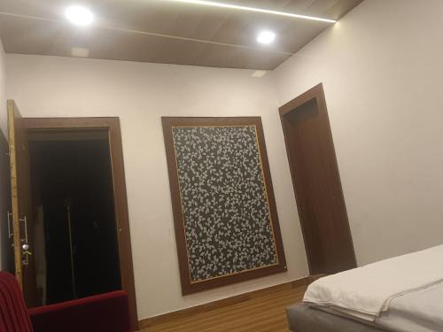 Karhal Hotel | Dhruv Vatika Karhal