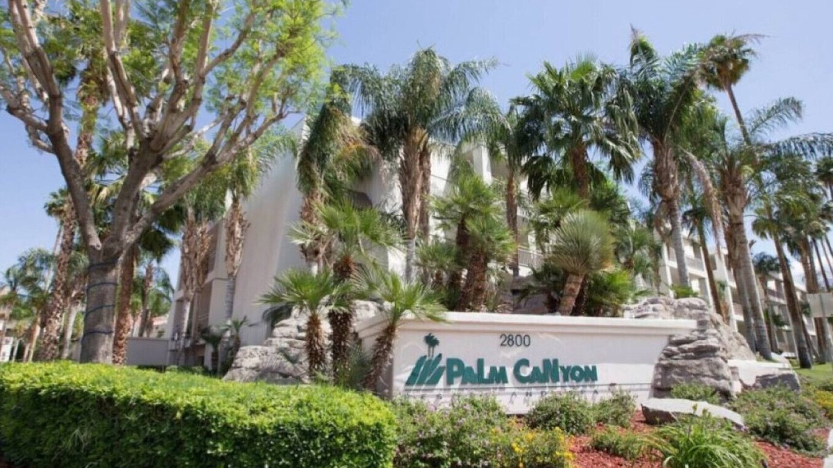 Canyon Corridor Apartment | Diamond - Palm Canyon Resort - 2BD