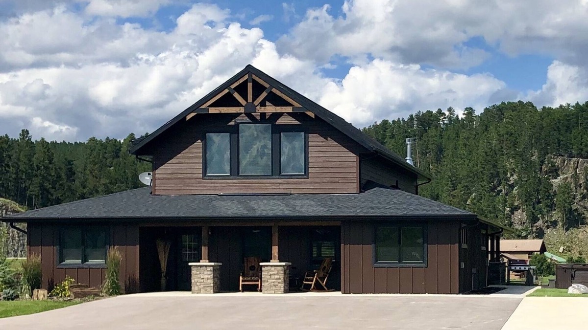 Rapid City Cabin | Diamond Spur Lodge-Luxury Vacation Home 8 miles from Mt. Rushmore