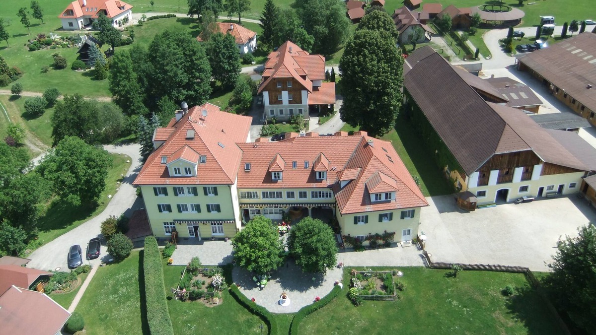 Gosseling Hotel | Dienstl Gut