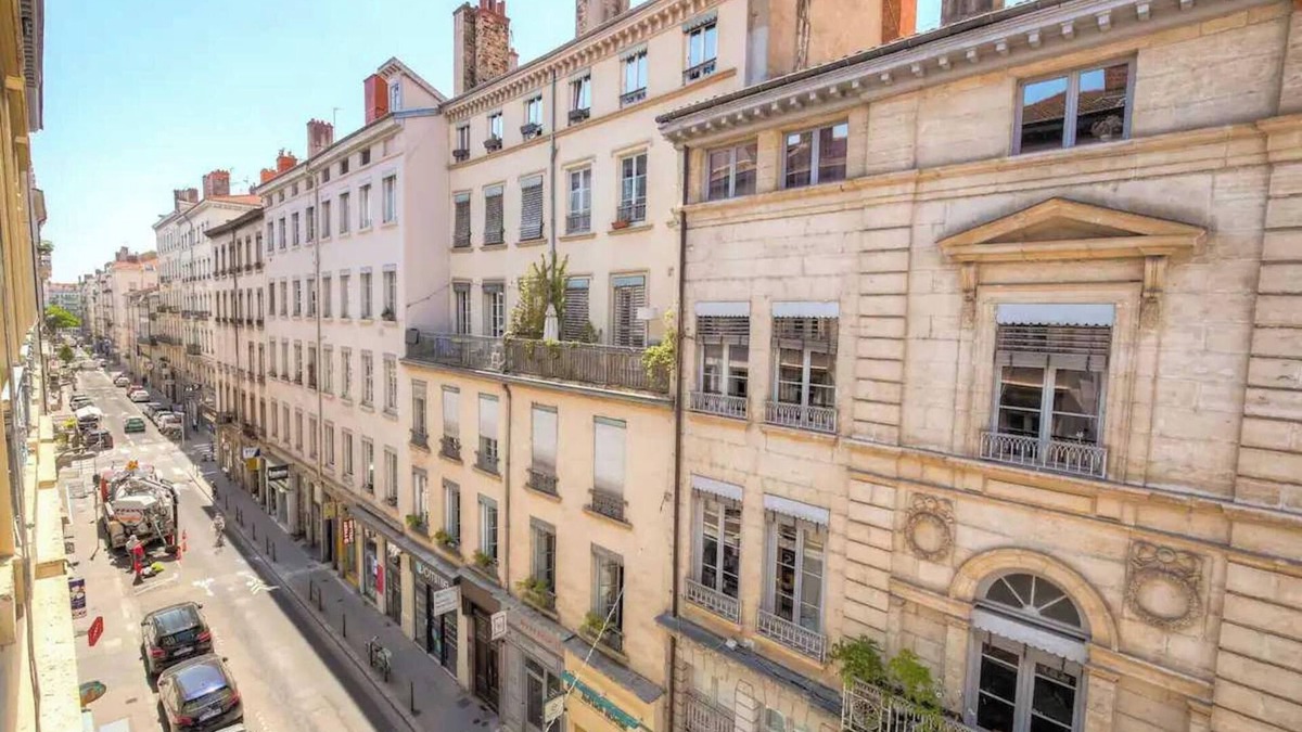 Carnot - Gailleton Apartment | Dify Apartment Ainay