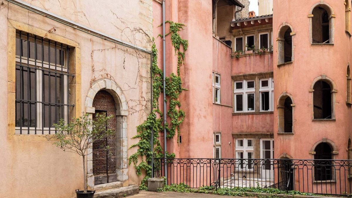 Old Lyon Apartment | Dify Tour Rose - Vieux Lyon