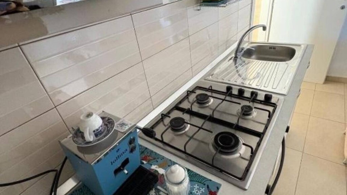 Pachino Apartment | -DIMARTINO HOME-Double Room with Balcony (2 Adults + 1 Child)