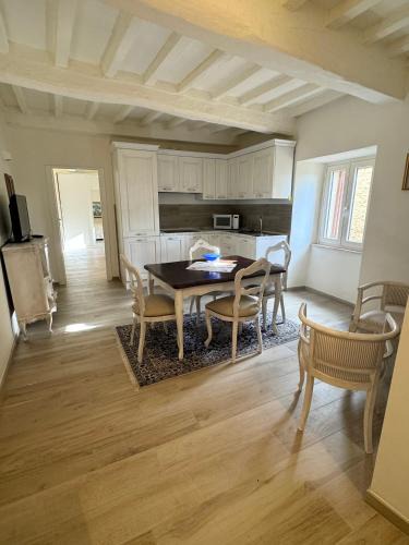 Monte Santa Maria Tiberina Apartment | Dimora monte S. Maria Tiberina