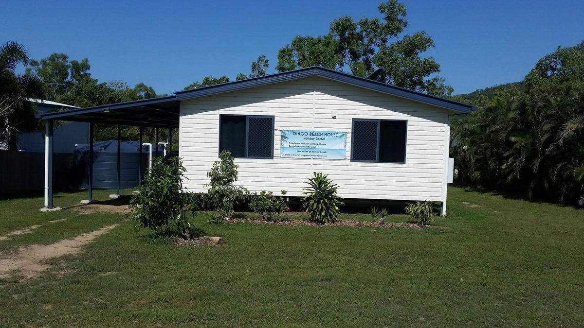 Dingo Beach House | Dingo Beach House - quiet getaway