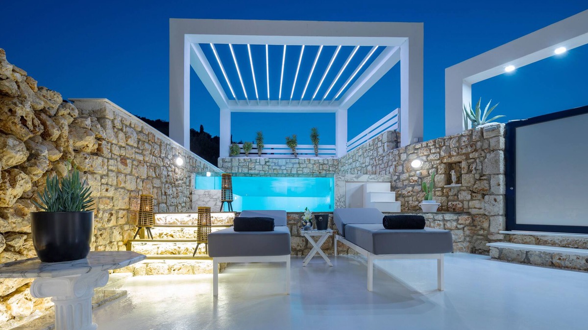 Skinaria Villa | Dion Villa - Pool & Jacuzzi - Sleeps 4 - Zakynthos